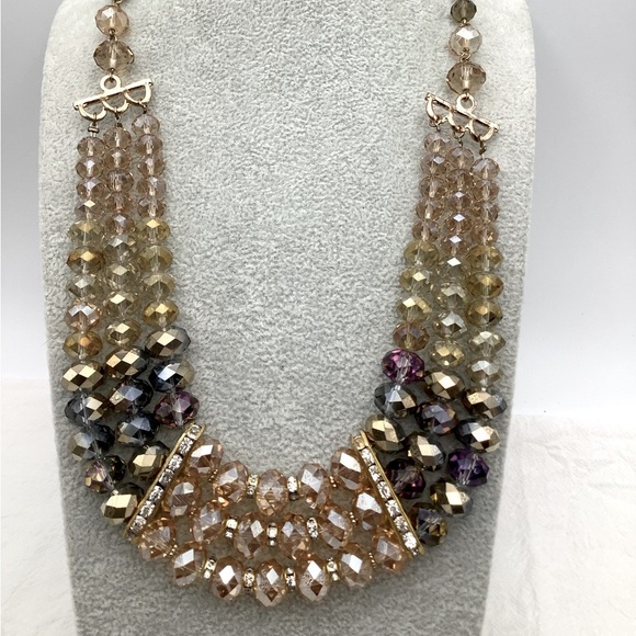 🎄🎄Beautiful Faceted Glass Strands necklace - Picture 2 of 3